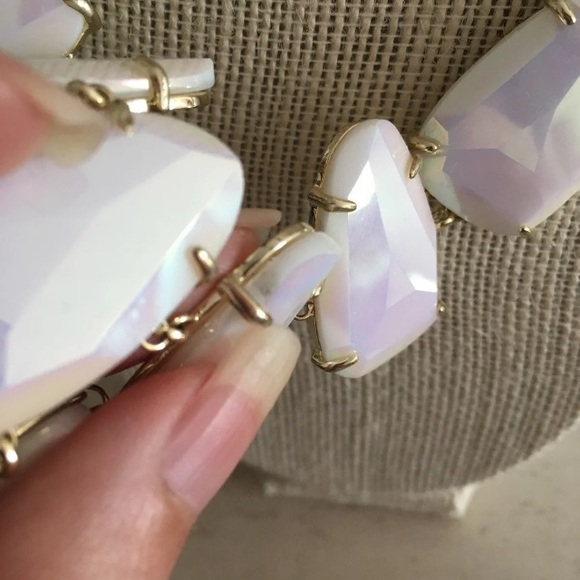 Kendra Scott iridescent Harlie - Picture 4 of 5